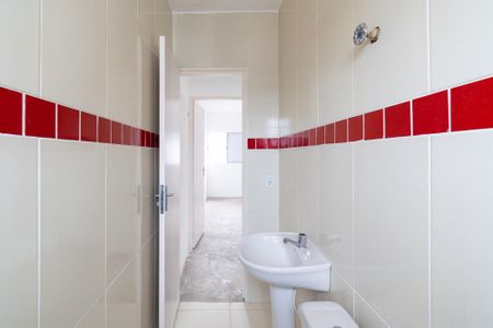 Casa de condomínio à venda com 175m², 3 quartos e 2 vagasBanheiro Social