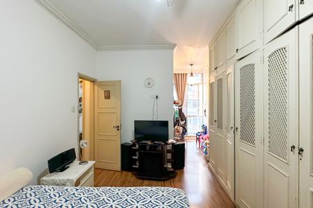 Apartamento à venda com 135m², 3 quartos e 1 vagaSuíte
