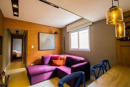 Apartamento à venda com 106m², 2 quartos e 1 vaga Apartamento à venda com 106m², 2 quartos e 1 vagaSala