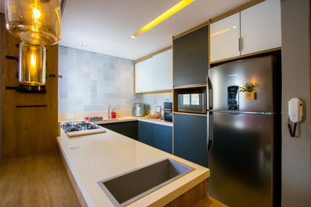 Apartamento à venda com 106m², 2 quartos e 1 vaga Apartamento à venda com 106m², 2 quartos e 1 vagaCozinha