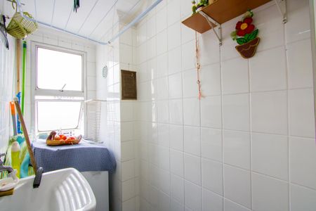 Apartamento à venda com 56m², 2 quartos e 2 vagas Apartamento à venda com 56m², 2 quartos e 2 vagasÁrea de serviço