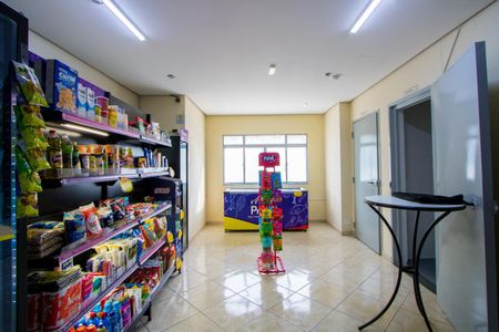 Apartamento à venda com 56m², 2 quartos e 2 vagas Apartamento à venda com 56m², 2 quartos e 2 vagasÁrea comum - Mini Mercado