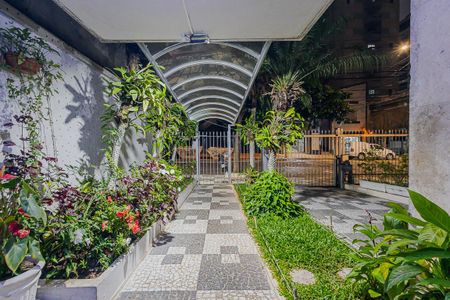 Apartamento à venda com 101m², 2 quartos e 1 vagaEntrada