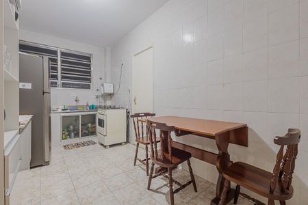 Apartamento à venda com 101m², 2 quartos e 1 vagaCozinha
