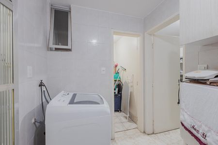 Apartamento à venda com 101m², 2 quartos e 1 vagaÁrea de Serviço