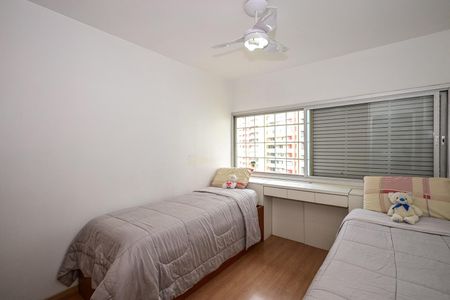 Apartamento para alugar com 140m², 4 quartos e 2 vagasQuarto 1