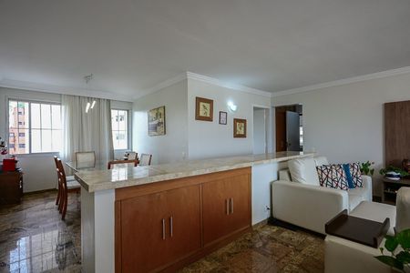 Apartamento para alugar com 140m², 4 quartos e 2 vagasSala