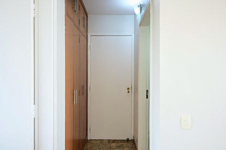 Apartamento para alugar com 140m², 4 quartos e 2 vagasCorredor