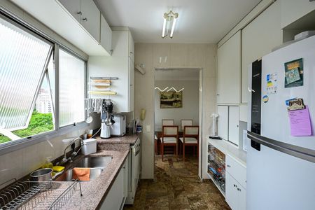 Apartamento para alugar com 140m², 4 quartos e 2 vagasCozinha