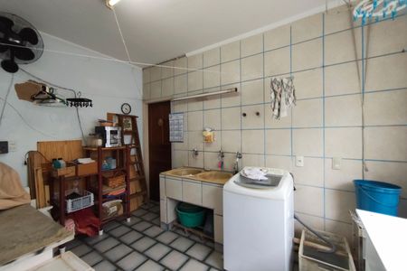 Casa à venda com 209m², 4 quartos e 4 vagasÁrea de Serviço