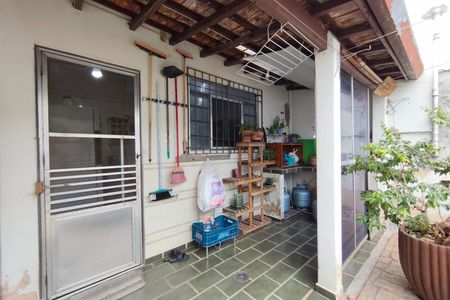 Casa à venda com 209m², 4 quartos e 4 vagasÁrea de Serviço