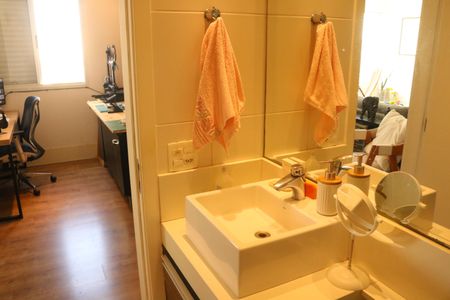 Apartamento à venda com 70m², 2 quartos e 1 vagaBanheiro