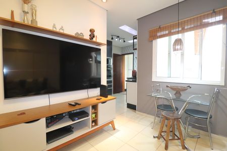 Apartamento à venda com 120m², 2 quartos e 1 vagaSala