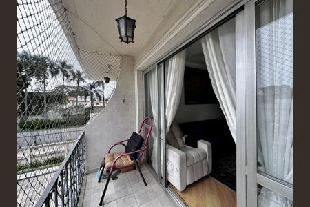 Apartamento à venda com 105m², 3 quartos e 1 vagaSacada