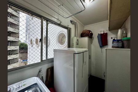 Apartamento à venda com 105m², 3 quartos e 1 vagaÁrea de Serviço