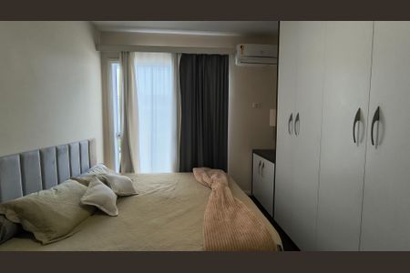 Casa de condomínio para alugar com 340m², 4 quartos e 4 vagas