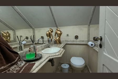 Casa de condomínio para alugar com 340m², 4 quartos e 4 vagas