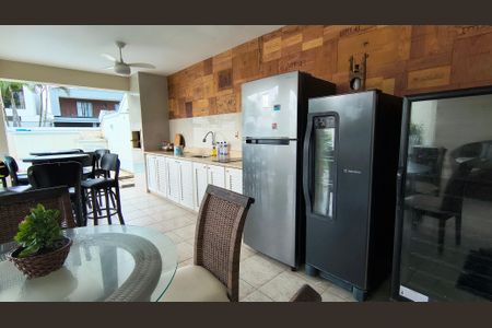 Casa de condomínio para alugar com 340m², 4 quartos e 4 vagas