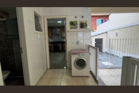 Casa de condomínio para alugar com 340m², 4 quartos e 4 vagas