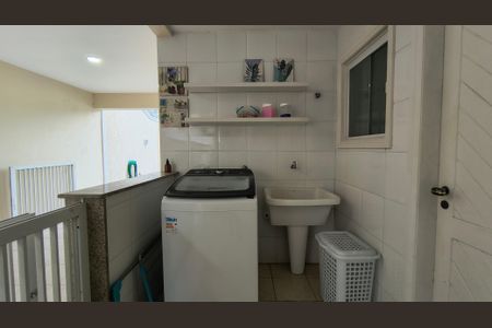 Casa de condomínio para alugar com 340m², 4 quartos e 4 vagas