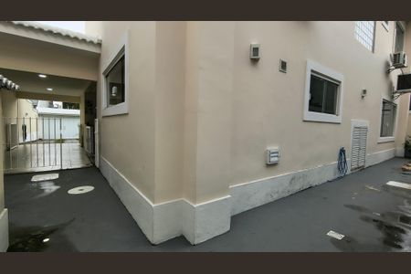 Casa de condomínio para alugar com 340m², 4 quartos e 4 vagas