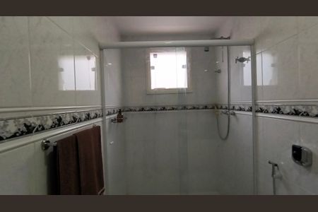 Casa de condomínio para alugar com 340m², 4 quartos e 4 vagas
