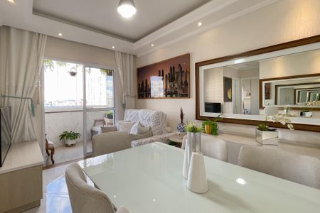 Apartamento à venda com 58m², 2 quartos e 2 vagasSala