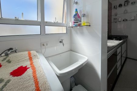 Apartamento à venda com 58m², 2 quartos e 2 vagasÁrea de Serviço