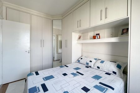 Apartamento à venda com 58m², 2 quartos e 2 vagasQuarto 2