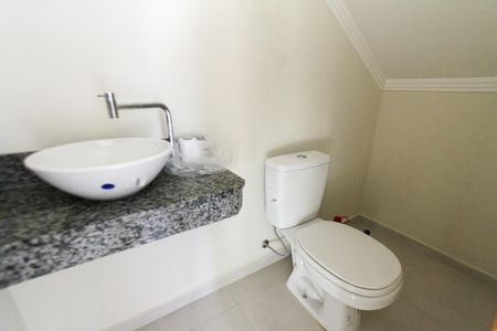 Casa à venda com 82m², 2 quartos e 2 vagas Casa à venda com 82m², 2 quartos e 2 vagasLavabo