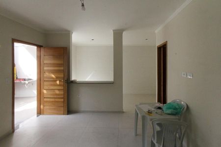 Casa à venda com 82m², 2 quartos e 2 vagas Casa à venda com 82m², 2 quartos e 2 vagasSala
