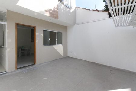 Casa à venda com 82m², 2 quartos e 2 vagas Casa à venda com 82m², 2 quartos e 2 vagasGaragem