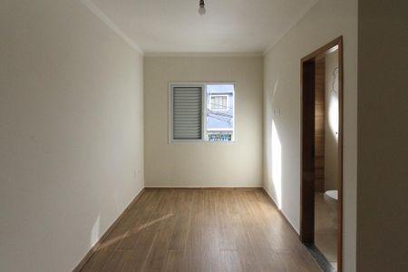 Casa à venda com 82m², 2 quartos e 2 vagas Casa à venda com 82m², 2 quartos e 2 vagasSuite