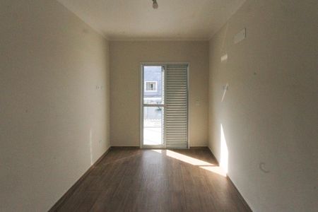 Casa à venda com 92m², 3 quartos e 2 vagas Casa à venda com 92m², 3 quartos e 2 vagasSuite