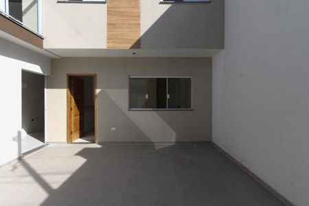 Casa à venda com 92m², 3 quartos e 2 vagas Casa à venda com 92m², 3 quartos e 2 vagasGaragem