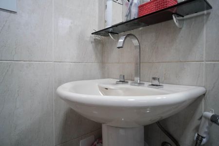 Casa à venda com 168m², 3 quartos e 2 vagasBanheiro/Suíte