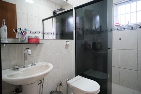Casa à venda com 168m², 3 quartos e 2 vagasBanheiro/Suíte