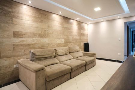 Casa à venda com 168m², 3 quartos e 2 vagasSala