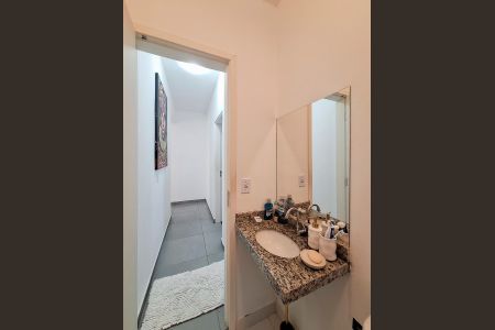 Apartamento à venda com 50m², 2 quartos e sem vaga Apartamento à venda com 50m², 2 quartos e sem vagaBanheiro