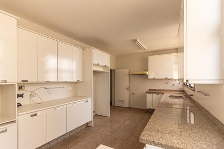 Apartamento para alugar com 280m², 3 quartos e 4 vagas Apartamento para alugar com 280m², 3 quartos e 4 vagasCozinha