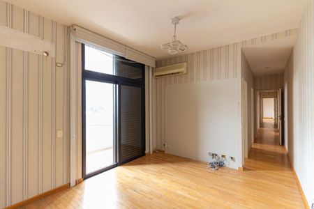 Apartamento para alugar com 280m², 3 quartos e 4 vagas Apartamento para alugar com 280m², 3 quartos e 4 vagasQuarto da Suíte 1