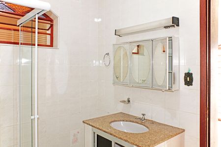 Casa à venda com 300m², 3 quartos e 4 vagasBanheiro de Serviço