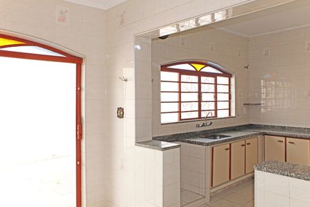 Casa à venda com 300m², 3 quartos e 4 vagasÁrea de Serviço