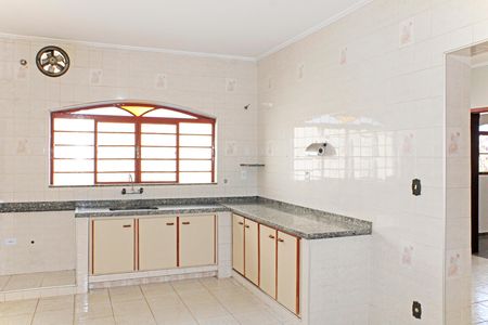 Casa à venda com 300m², 3 quartos e 4 vagasCozinha