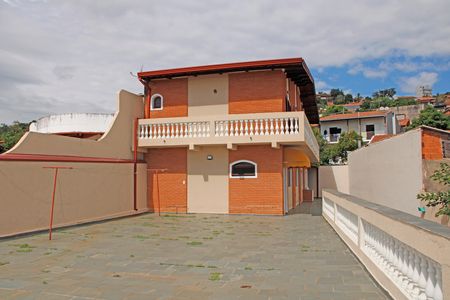 Casa à venda com 300m², 3 quartos e 4 vagasÁrea Externa