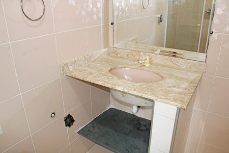 Casa à venda com 300m², 3 quartos e 4 vagasBanheiro