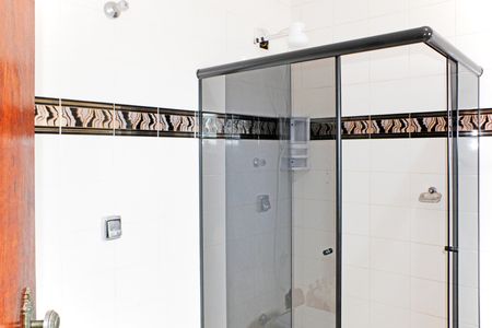 Casa à venda com 300m², 3 quartos e 4 vagasBanheiro