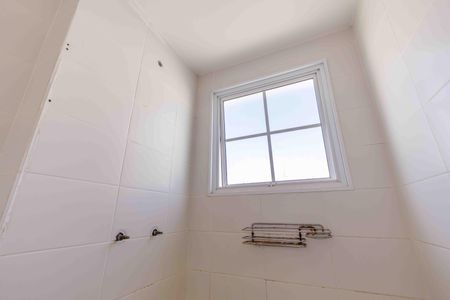 Casa de condomínio à venda com 158m², 4 quartos e 3 vagasBanheiro das Suítes Canadenses