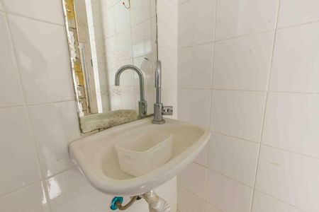 Casa de condomínio à venda com 158m², 4 quartos e 3 vagasBanheiro da Suíte 2