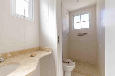 Casa de condomínio à venda com 158m², 4 quartos e 3 vagasBanheiro das Suítes Canadenses